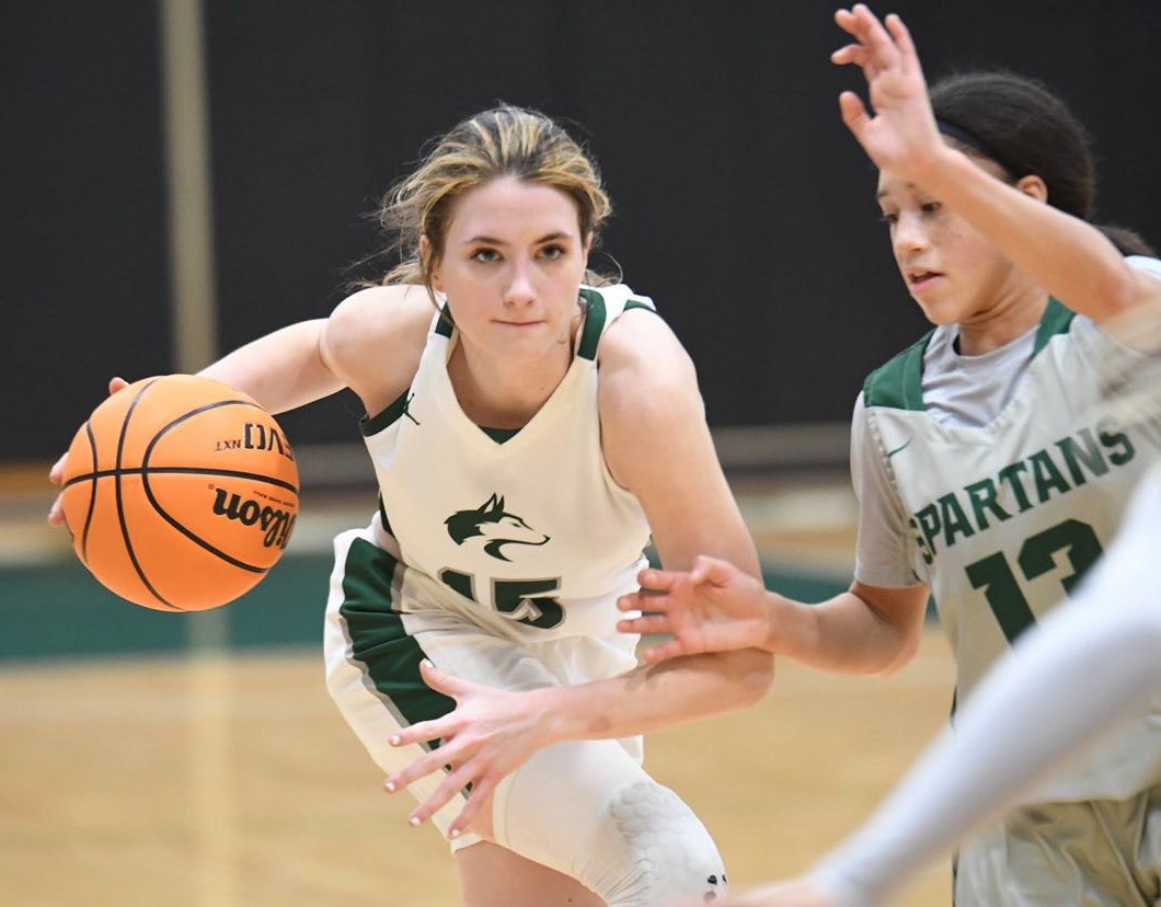 LadyHuskiesBB's tweet image. Congratulations Sonya Wagner on scoring your 1000th point! We are so proud of you! #senior #swag