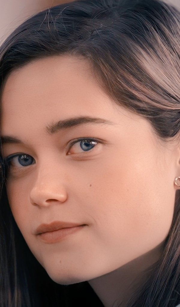 joeyhayes13's tweet image. Sarah Catherine Hook as Juliette Fairmont made us fall to our knees in the first 5 minutes of First Kill #savefirstkill