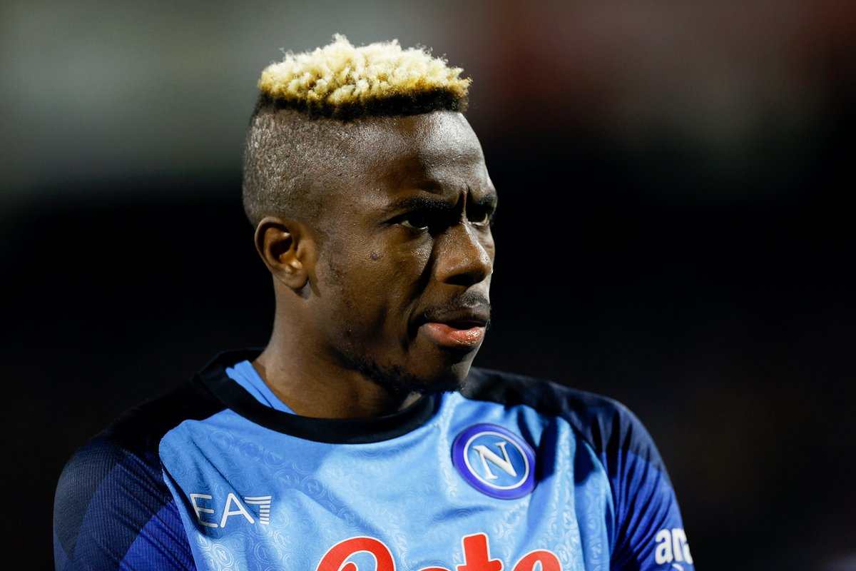 ActuFoot_'s tweet photo. Victor Osimhen vient d'inscrire son 14e but de la saison en Serie A. 

Un petit bijou. ✨ https://t.co/nuJyTNc4FU