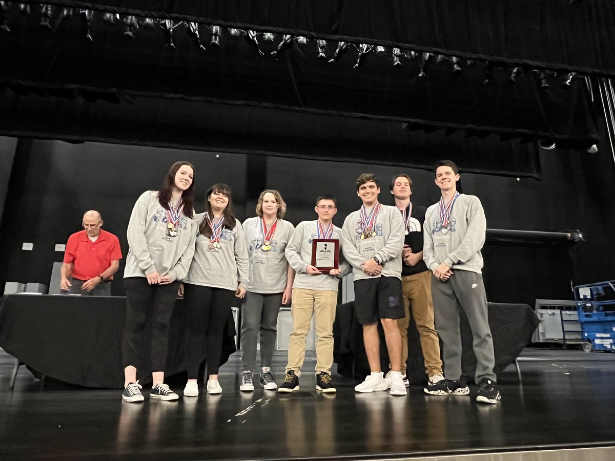 jwilliams_lchs's tweet photo. Congratulations to our MHS Academic Decathlon team! We’re going to State! After a close 2nd place &amp; 52 medals at Region, we’re looking forward to the big stage in Frisco! @Miller_MHS @MrHollander_MHS @mhs_bears @MontgomeryISD @MarkBWeatherly https://t.co/3UFkOfwJ9z
