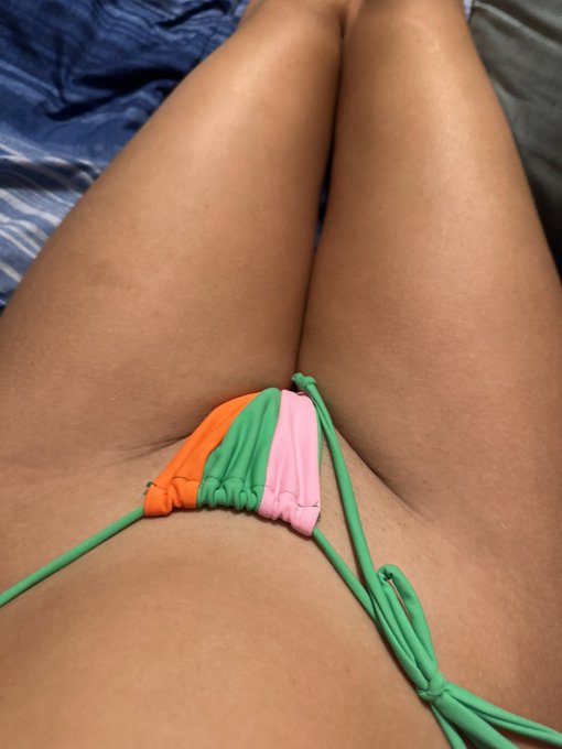 my pussy so wet https://t.co/U8VzsTIf8N