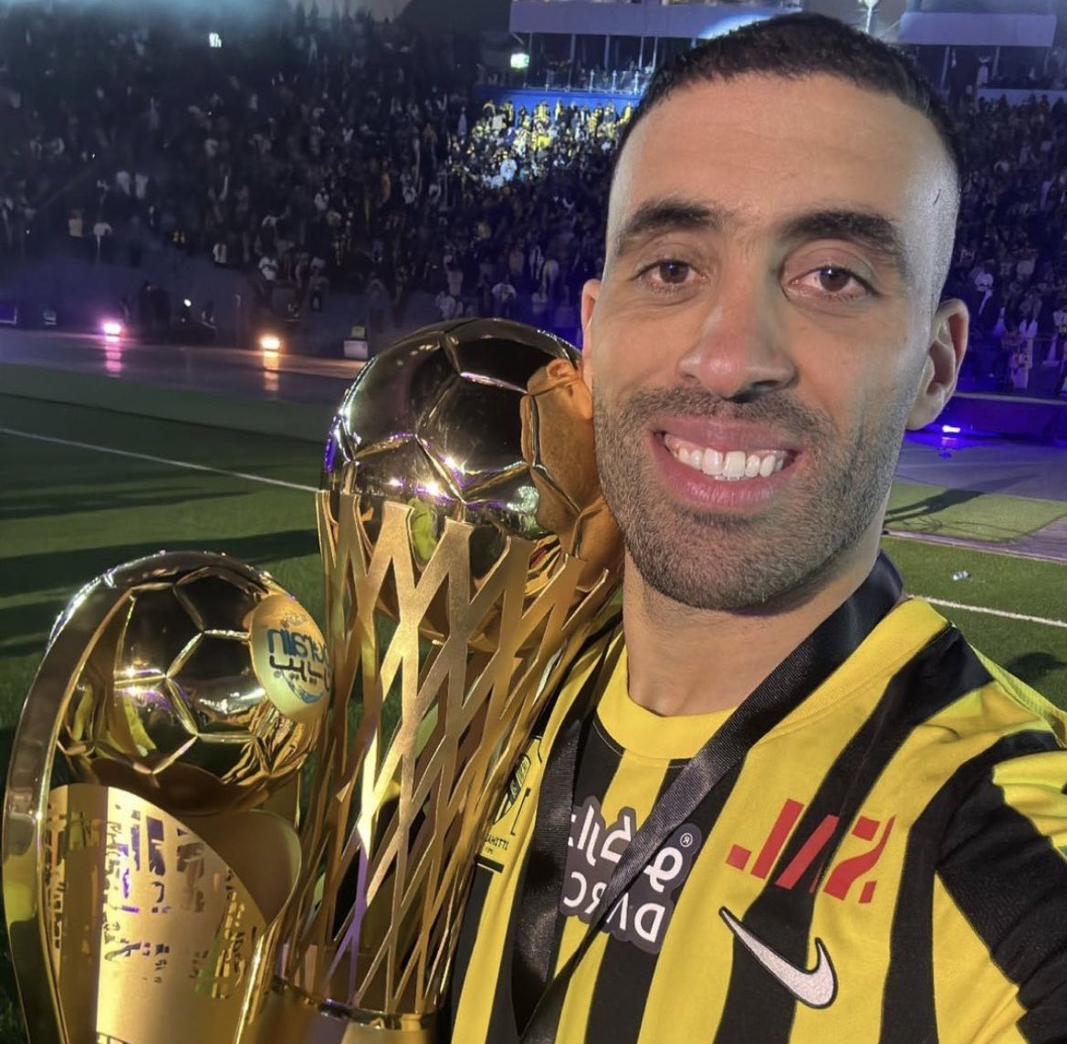 meeez37's tweet photo. #الاتحاد_الفيحاء
مبرووك ي نادي الشعب 🏆🥇🫶🏻🖤💛 https://t.co/ikzHWZ5wTb