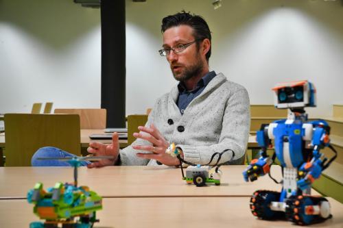 VDNLille's tweet photo. #Lille : À #EuraTechnologies, le #LearningDistrict décode le numérique pour amener les jeunes à l’emploi https://t.co/cxCcsE9KBS https://t.co/en3hXoK6oz