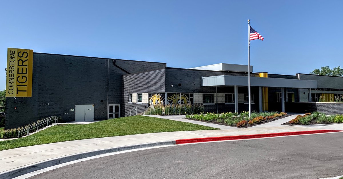 es_citizen's tweet photo. Principal of Cornerstone Elementary Brian Sloan shares his journey of opening a new school in this special from our community partnership with @ESSD40 : https://t.co/oVMPiNMTdj https://t.co/GAbTPHUEPO