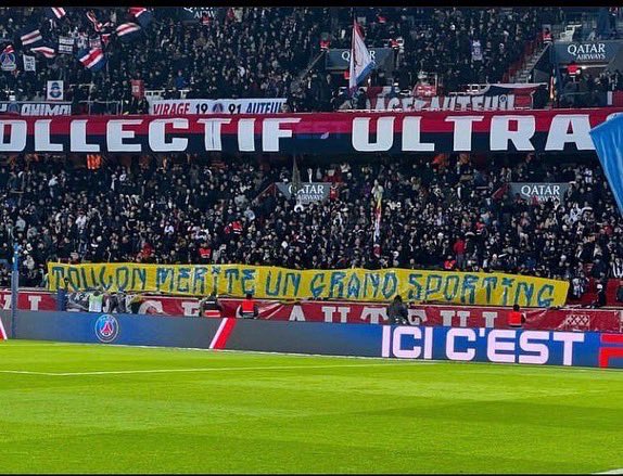 toulonmerite's tweet photo. Il n’y a pas que les toulonnais qui l’attendent : Toulon mérite un grand Sporting 🙏🤝
Partagez et rejoignez nous📱
Plus nous sommes nombreux, plus nos actions auront du poids. Ensemble pour faire briller à nouveaux nos couleurs jaune et bleu 🤝
#toulon #paris #PSGSDR https://t.co/InSTLL5dQz