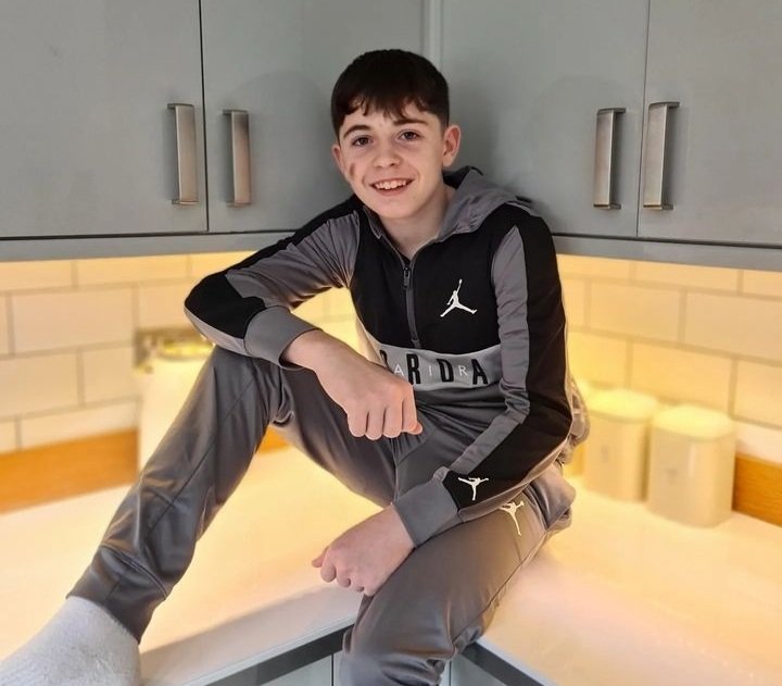 rileysimmond14's tweet photo. #riley #jordan #pose #twitter #happy https://t.co/XB9n1ArEKt