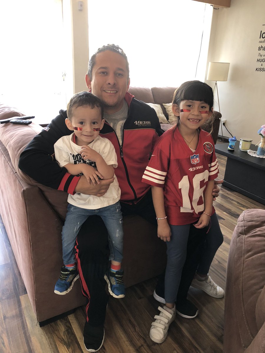 Alex_oa's tweet photo. #NFLPlayoffsEnTUDN https://t.co/Ak7I78FGK1