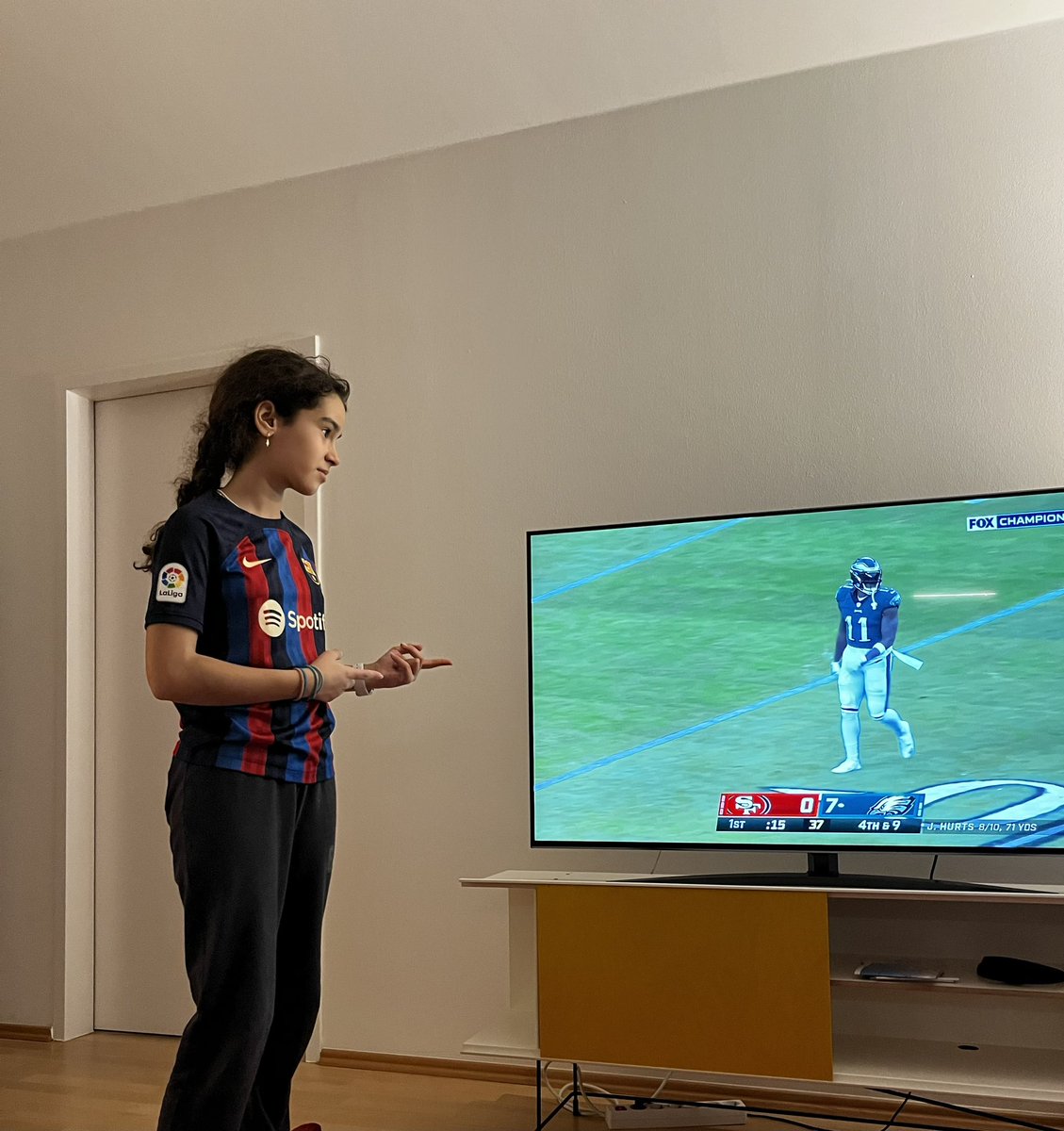 Barcelona-Fans schauen sich das Spiel an #ENDZN <a href="/DAZN_DE/">DAZN DE</a>