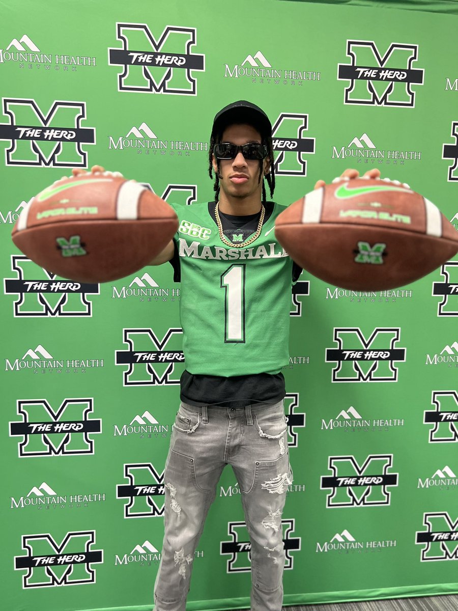 Flip1hunnit's tweet photo. Had a great jr day  @HerdFB @RecruitTheHerd @CJTrickett9 @CoachJGalante @CoachMO_MU i appreciate it https://t.co/gqJXMd6cWF
