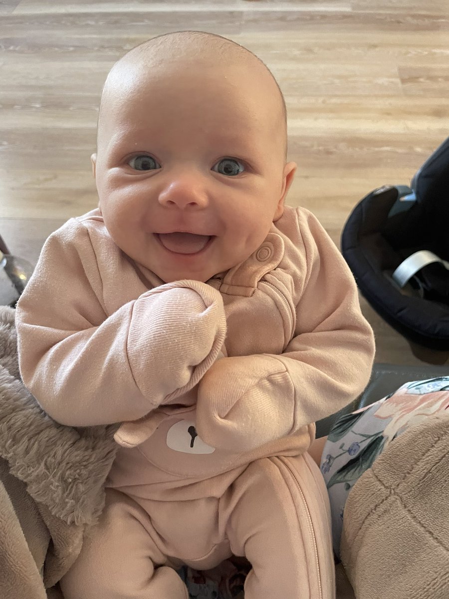 fiiarkley's tweet photo. Seeing her wee face getting rounder and rounder is just the cutest 😅😂🥹💖💖 https://t.co/gTBvtpTwDW