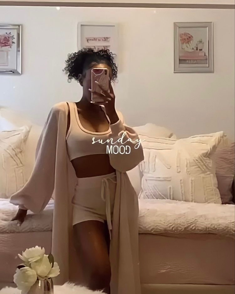 aevabeautyllc's tweet photo. SUNDAY MOOD: Self Care. 🧖🏾‍♀️

Taking the time to engage in self care activities can be a enjoyable and rewarding way to take care of oneself, both physically and mentally, promoting self-confidence, and helping one feel more relaxed, refreshed, and ready to face what https://t.co/I25lUliBAi