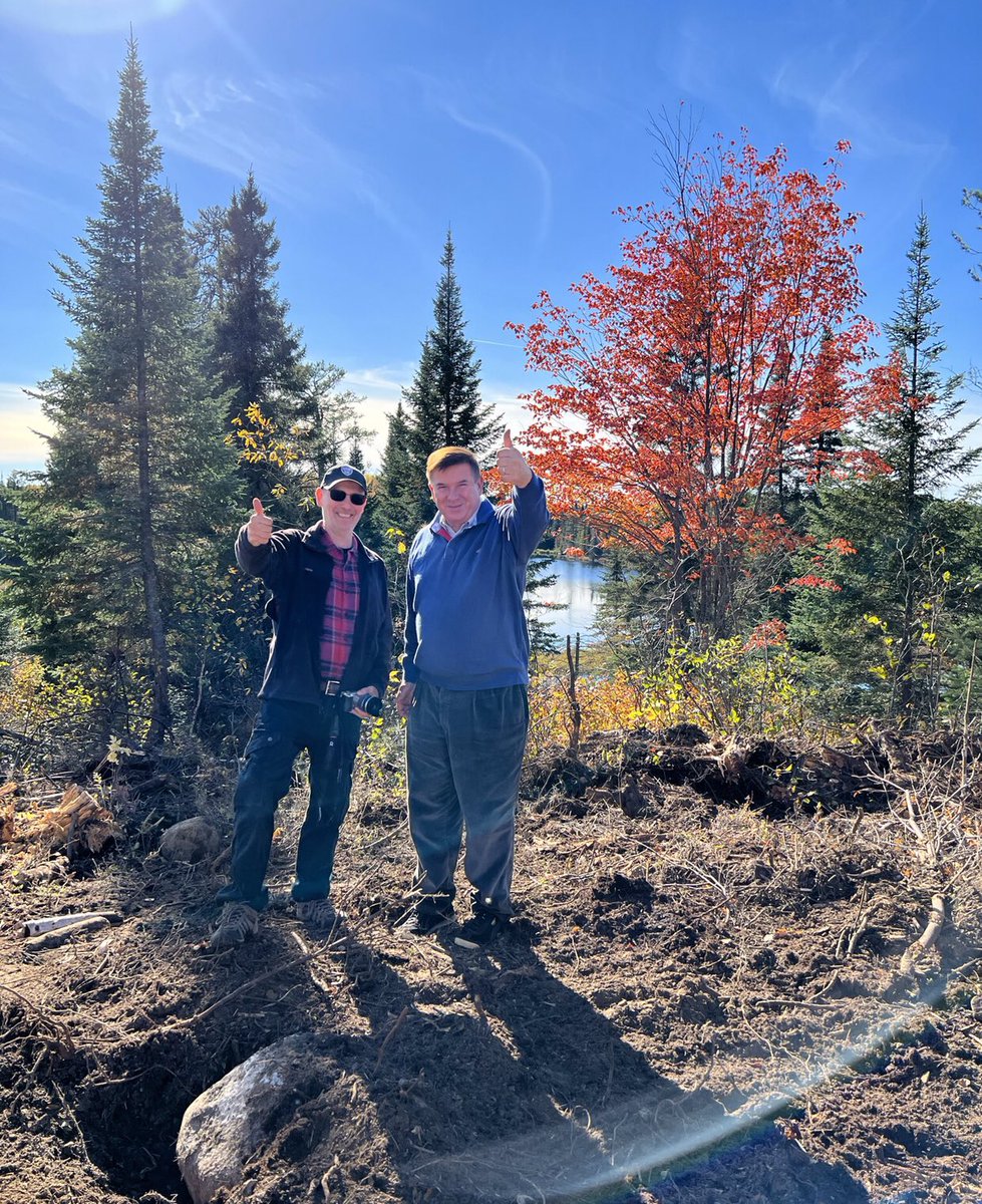 ILCTSX's tweet photo. ILC CEO John Wisbey and COO Anthony Kovacs celebrate a good day‘s drilling at Raleigh Lake in October 2022. https://t.co/cWyhYDccDw