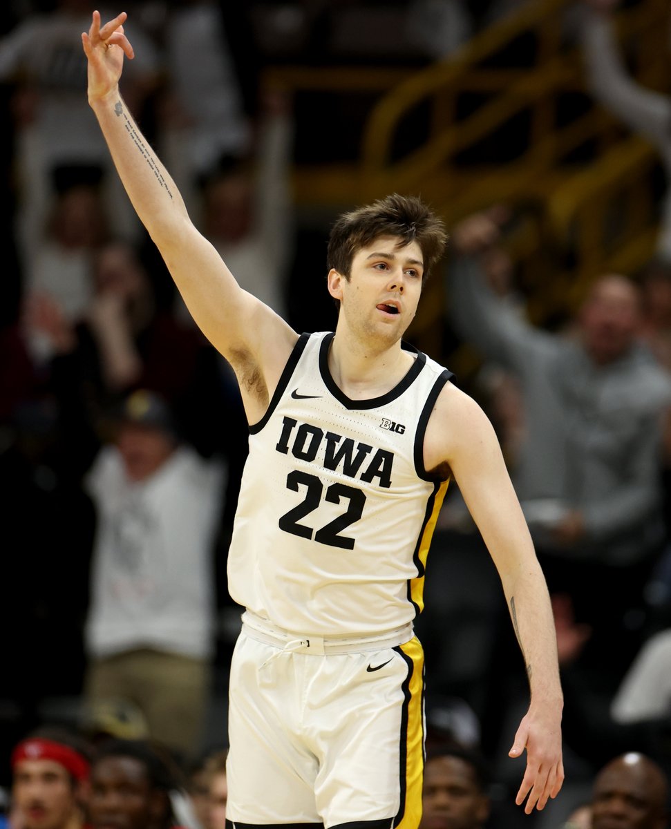 HawkeyeBRay's tweet photo. Some things are bigger than basketball. Great to see @Patrickmccaff22 back on the court today. Very fitting that today was the Coaches vs. Cancer Suits And Sneakers game. https://t.co/60zTjtBw1T