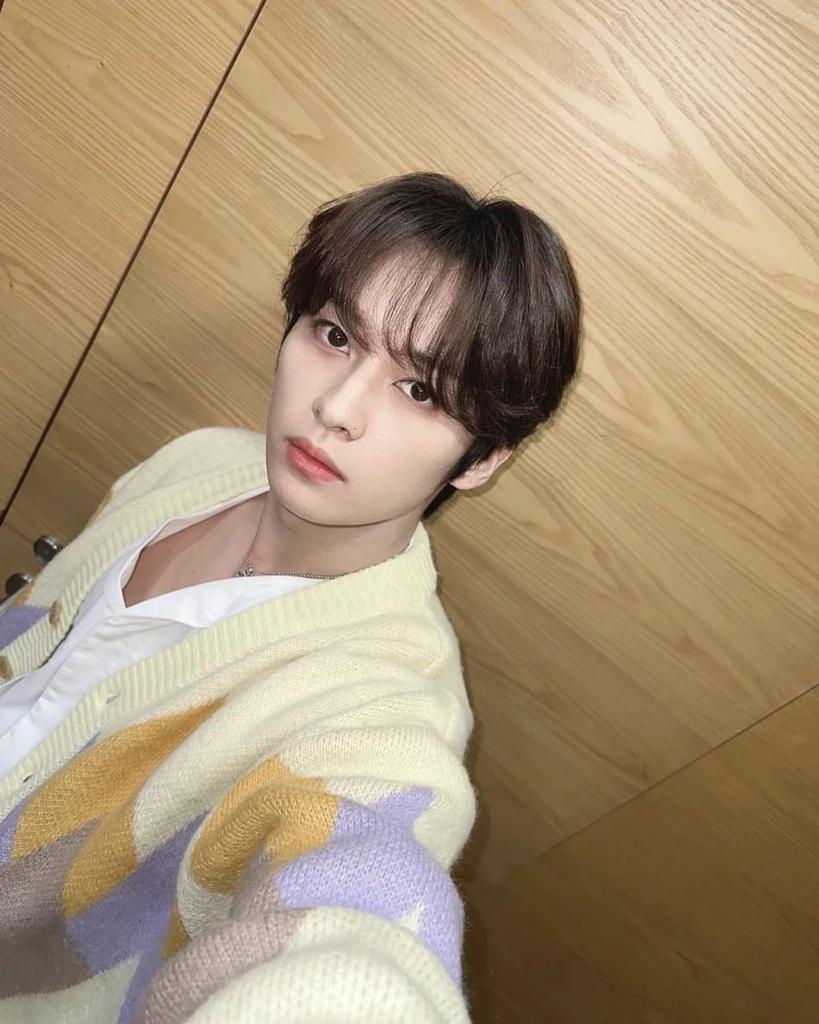 Vnz_StrayKids's tweet photo. 📸RealStrayKids - 230128 | #LeeKnow 🐰 1/2

"LeeKnowCore!!
#LeeKnowEsLindo #WooJuHo #🚀"

@Stray_Kids
#StrayKids #스트레이키즈
#StrayKidsVenezuela
#YouMakeStrayKidsStay https://t.co/scN2sf2teK