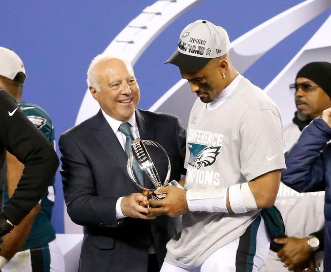 Fnr1cg2aUAACC7t?format=jpg&name=small