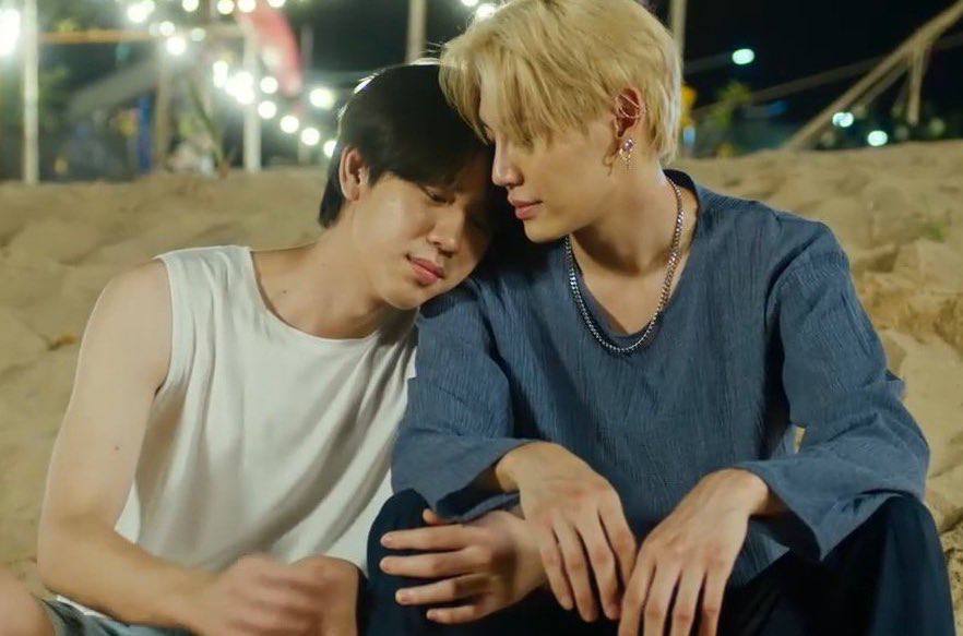 achwangnamu's tweet photo. Eu e minha @Lary_unser nos derretendo de tanto chorar já com esse EP final #BetweenUsFinalEpisode #BetweenUsFinalEP
#BetweenUsEP12 https://t.co/rPoUrhLyzX