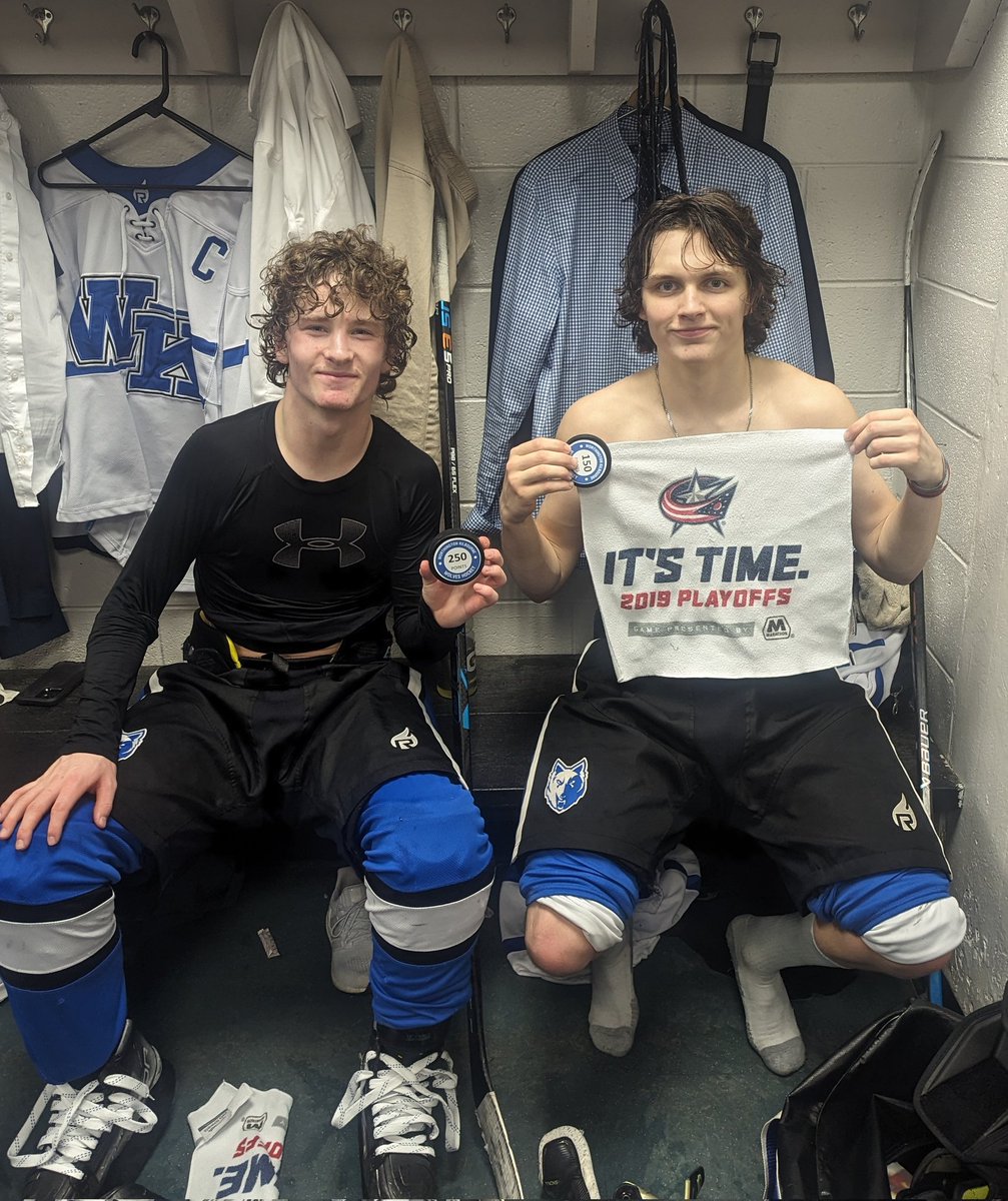 Congratulations Seniors Simon Abbott for reaching 250 points and Luke Walton for 150 points in their high school hockey careers!