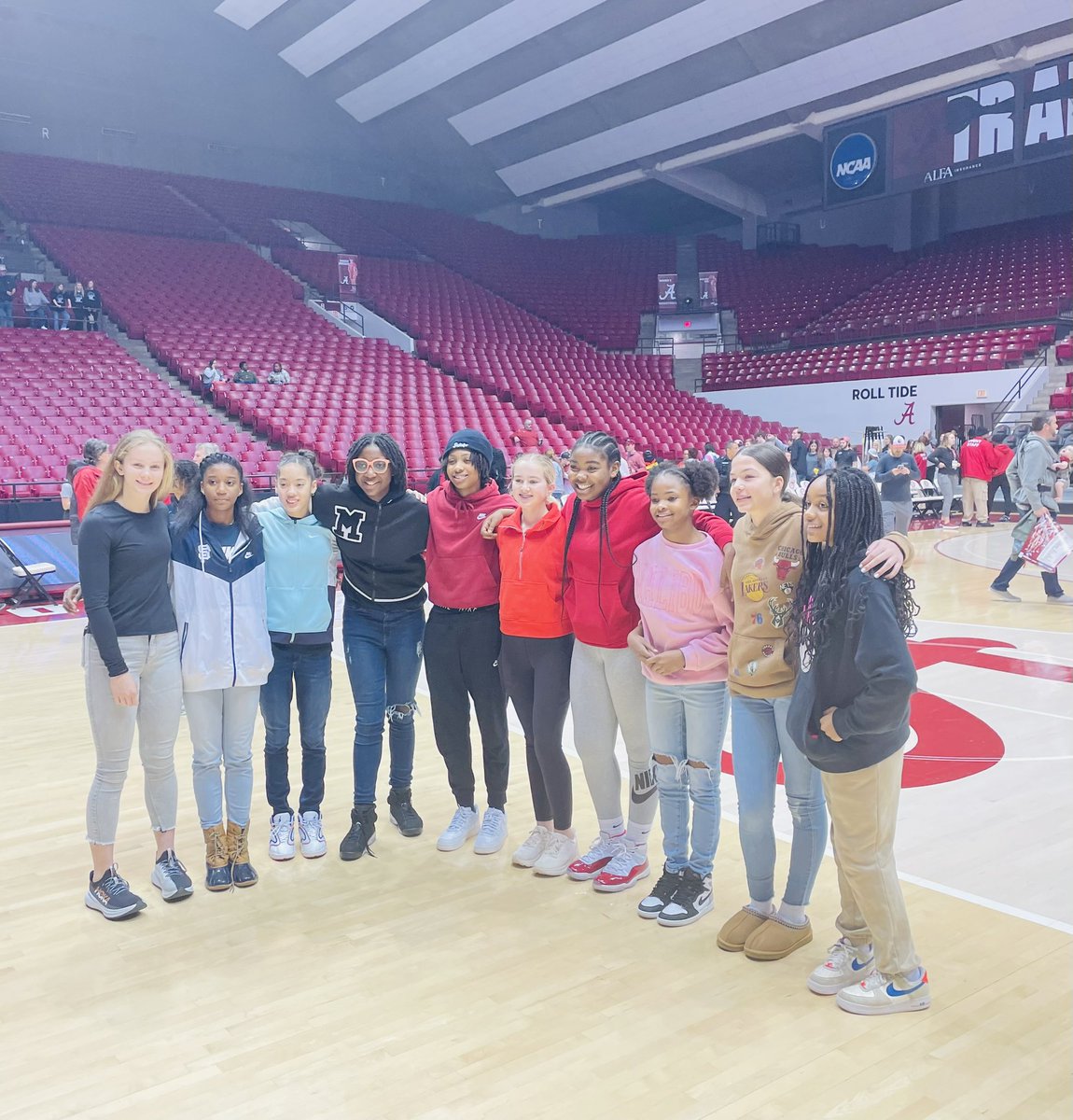 Belle Hill tweet media