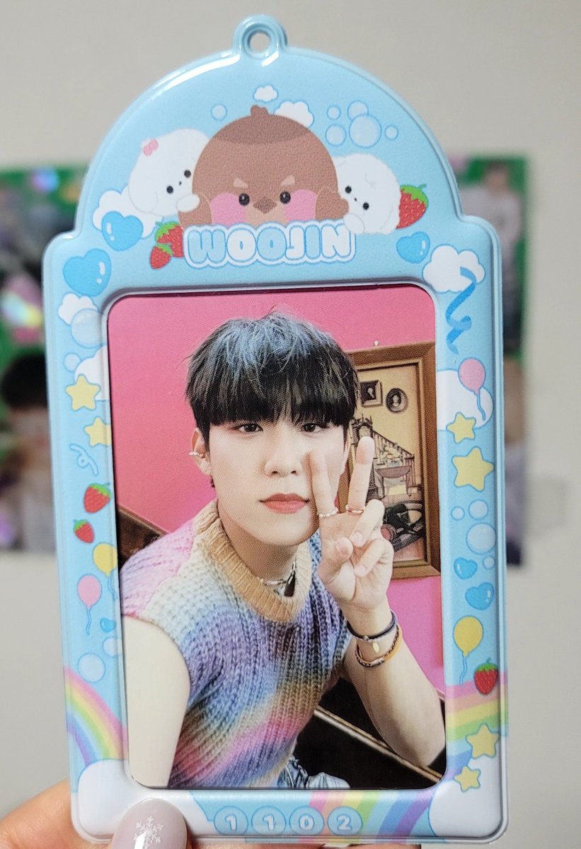 mydongdong917's tweet photo. #0522_예삐홀더 #AB6IX
진심 색도 쨍하니 이쁘고 캐릭터들도 너무 귀엽습니다😇😇😇
최고에요👍👍👍 https://t.co/5CtCVNd7Ir