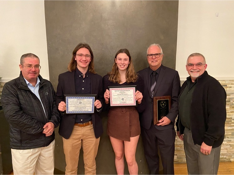SalisburySchool's tweet photo. More great pictures from tonight’s Lehigh Valley Soccer Scholar Athlete dinner. Congratulations to Hannah Kamp, Jackson Kramp, their families and coaches! Congrats also to coach Babyak for his LV Soccer Hall of Fame induction! So proud! ⚽️👏
#yoursalisbury https://t.co/qNMaGxGUGv