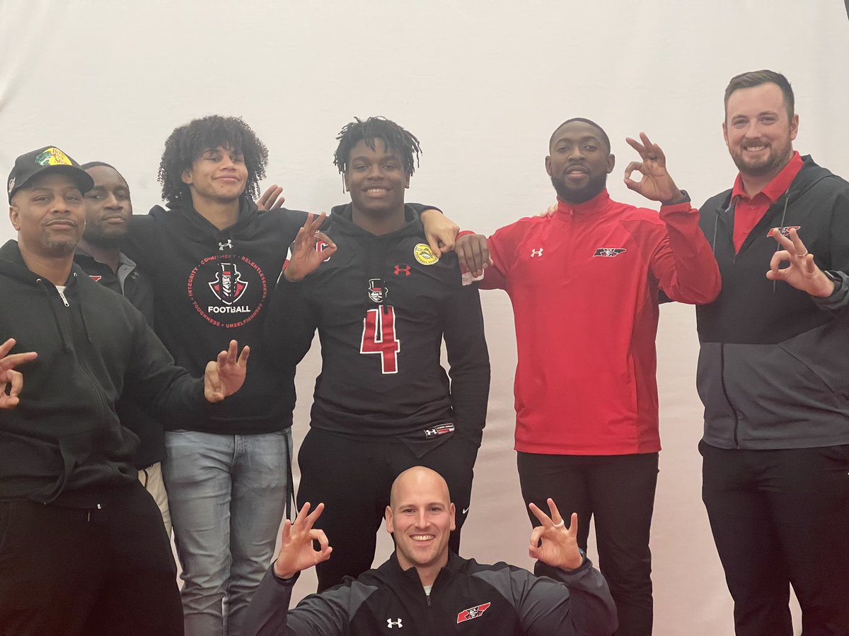 had a great time with <a href="/GovsFB/">Austin Peay Football</a>  @CoachMC_APSU @APSUCoachSW <a href="/CoachjjClark/">J.J. Clark</a> <a href="/SalesPinckney/">Sales Pinckney</a>