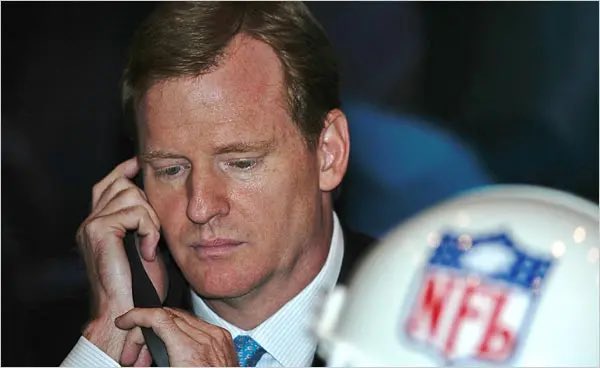 “Yea idk man just say there’s an issue with the clock and do 3rd down again. We need Mahomes in the Super Bowl.”