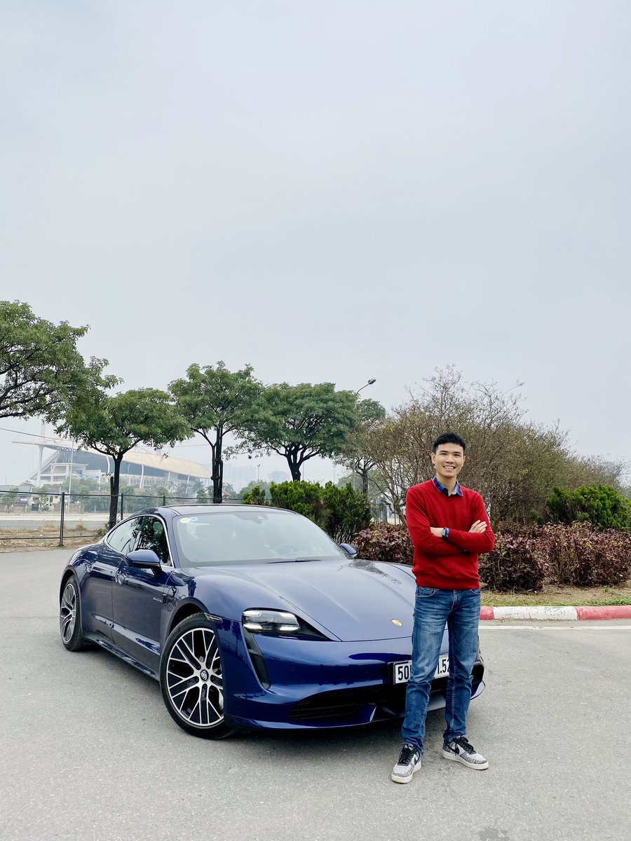 tungpixel's tweet photo. Xe điện trong năm qua tại VN đã trở thành một chủ đề thảo luận nổi bật trên các diễn đàn xe và phương tiện, đặc biệt với sự ‘tấn công’ mạnh mẽ của #vinfast trên các kênh truyền thông. https://t.co/AusNj00VIU