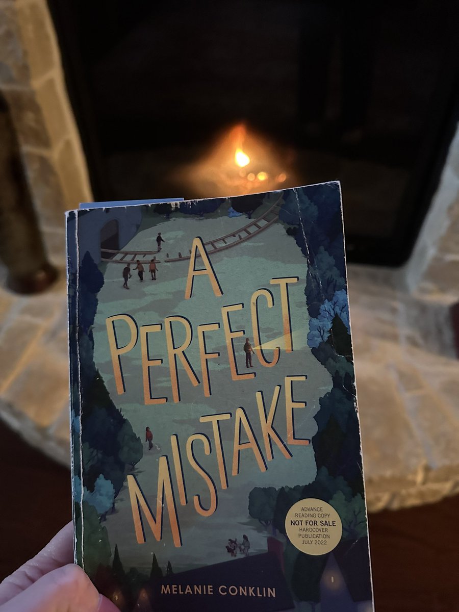 yvettecoughlin1's tweet photo. #bookposse. I have to stop reading for the night but I don’t want to put it down. #APerfectMistake has me hooked. @y @MLConklin @LittleBrownYR https://t.co/vlT3kSf7xZ