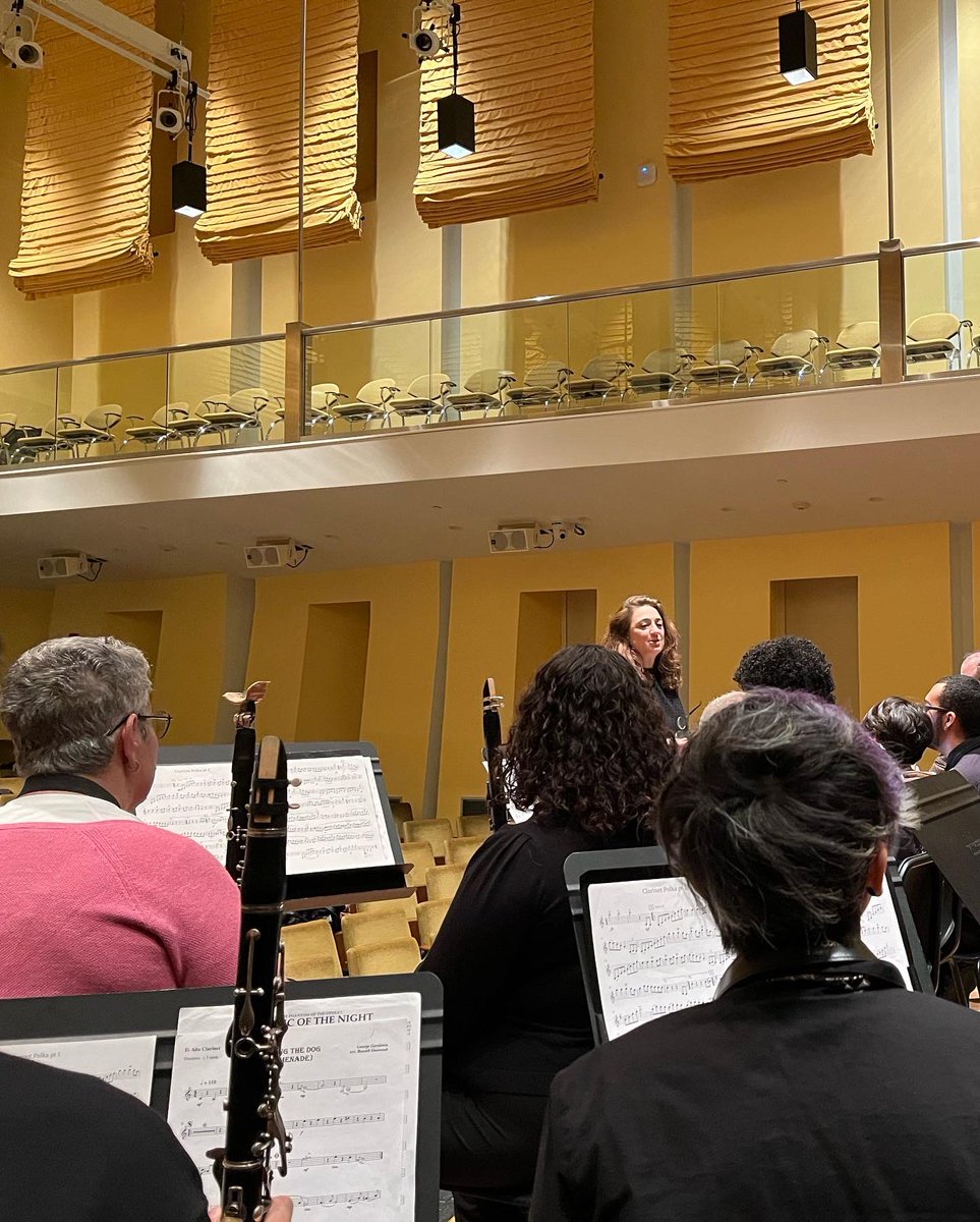 frank_dibari's tweet photo. 🎵🎶Got to spend the day with my family today at Clarinet Day at Montclair University. Played in the clarinet choir, sat in master classes and got all our clarinets fixed for free. Had a great time.🎵🎶 https://t.co/nlxX1nCDit