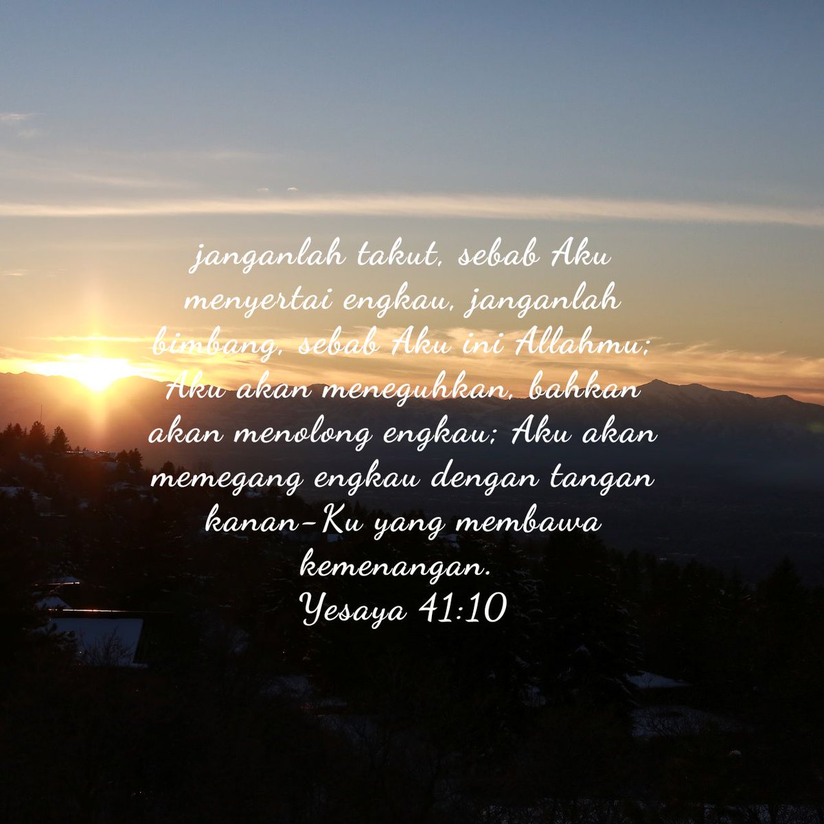 janganlah takut, sebab Aku menyertai engkau, janganlah bimbang, sebab Aku ini Allahmu; Aku akan meneguhkan, bahkan akan menolong engkau; Aku akan memegang engkau dengan tangan kanan-Ku yang membawa kemenangan.
Yesaya 41:10 TB

bible.com/id/bible/306/i…