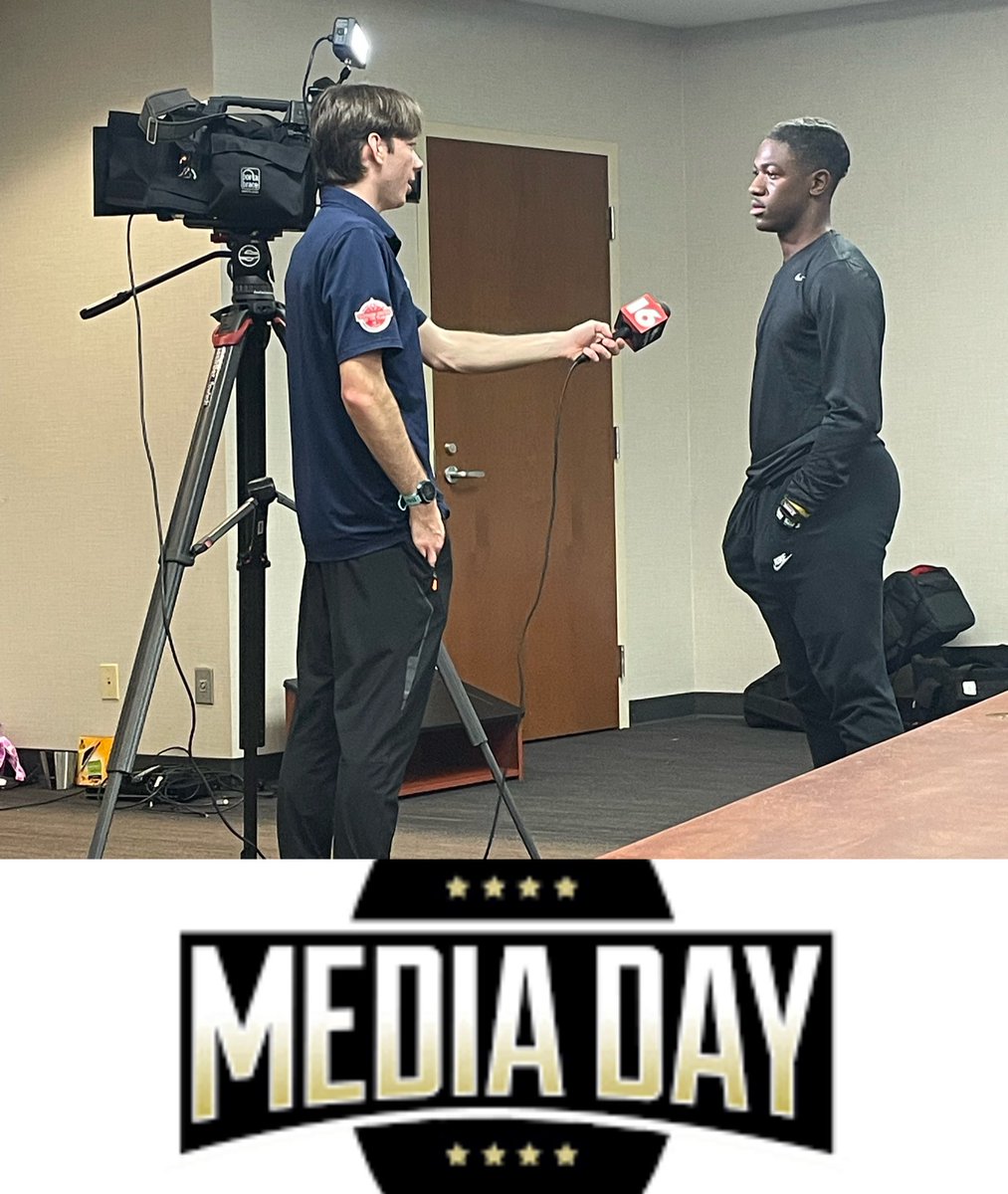 iam_micah32's tweet photo. Media day with @MeshAcademy! @shayhodge3 @ESPN3ALLDAY @CoverGang_CEO @RivalsCole @samspiegs @ChadSimmons_ @SWiltfong247 @Rebels247 @DdavisBradley #meshonthemove https://t.co/uBJAP5Je5w