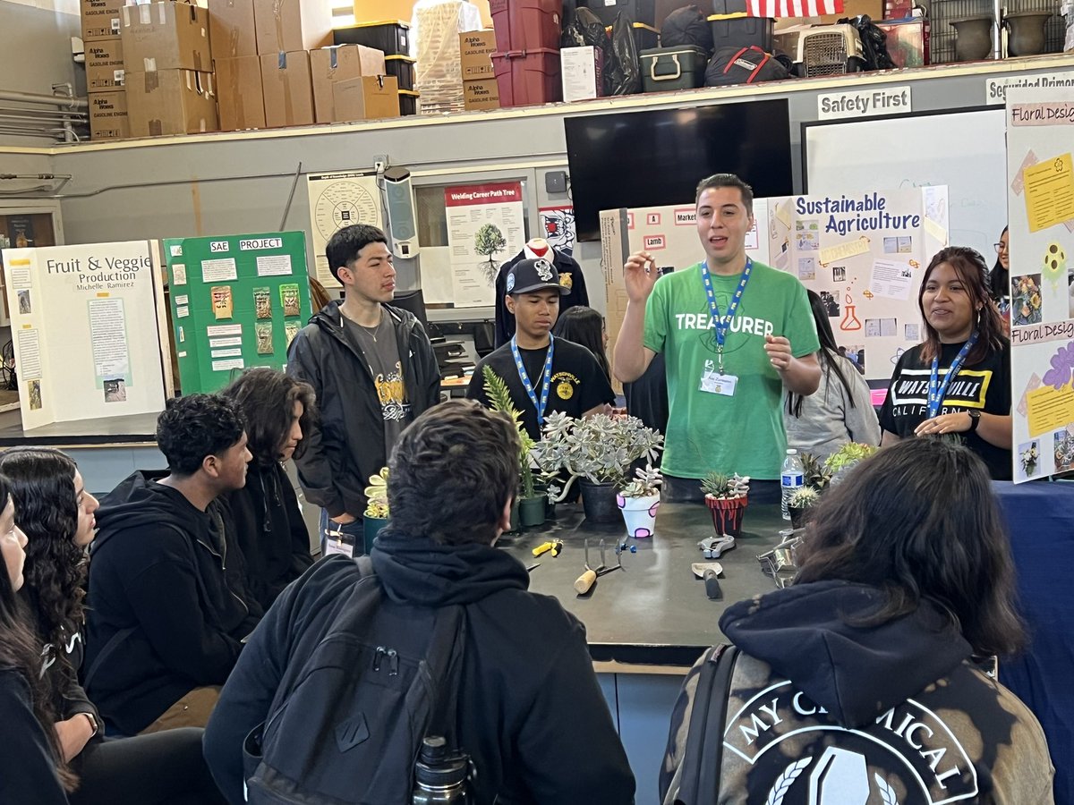 FfaWatsonville's tweet photo. Last week we got to show the freshman more about our agriculture classes! 

We had a blast and hope they did too! https://t.co/dlRkuaEeXD