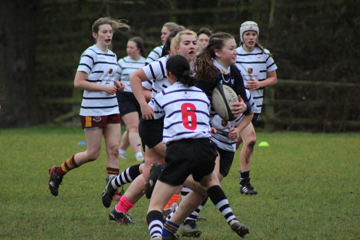 RufcGirls's tweet photo. Our U18’s had a fabulous afternoon @HoppersGirlsRu1 with a pitch up and play.  The Girls were joined and coached by @SaleSharksWomen 

@mollyybrad &amp; @Imogenashleyx soaked up the coaching and mixed in with the local #rugbyfamily what a great opportunity 💙💛 #GirlsRugby https://t.co/nWinyoXpTA