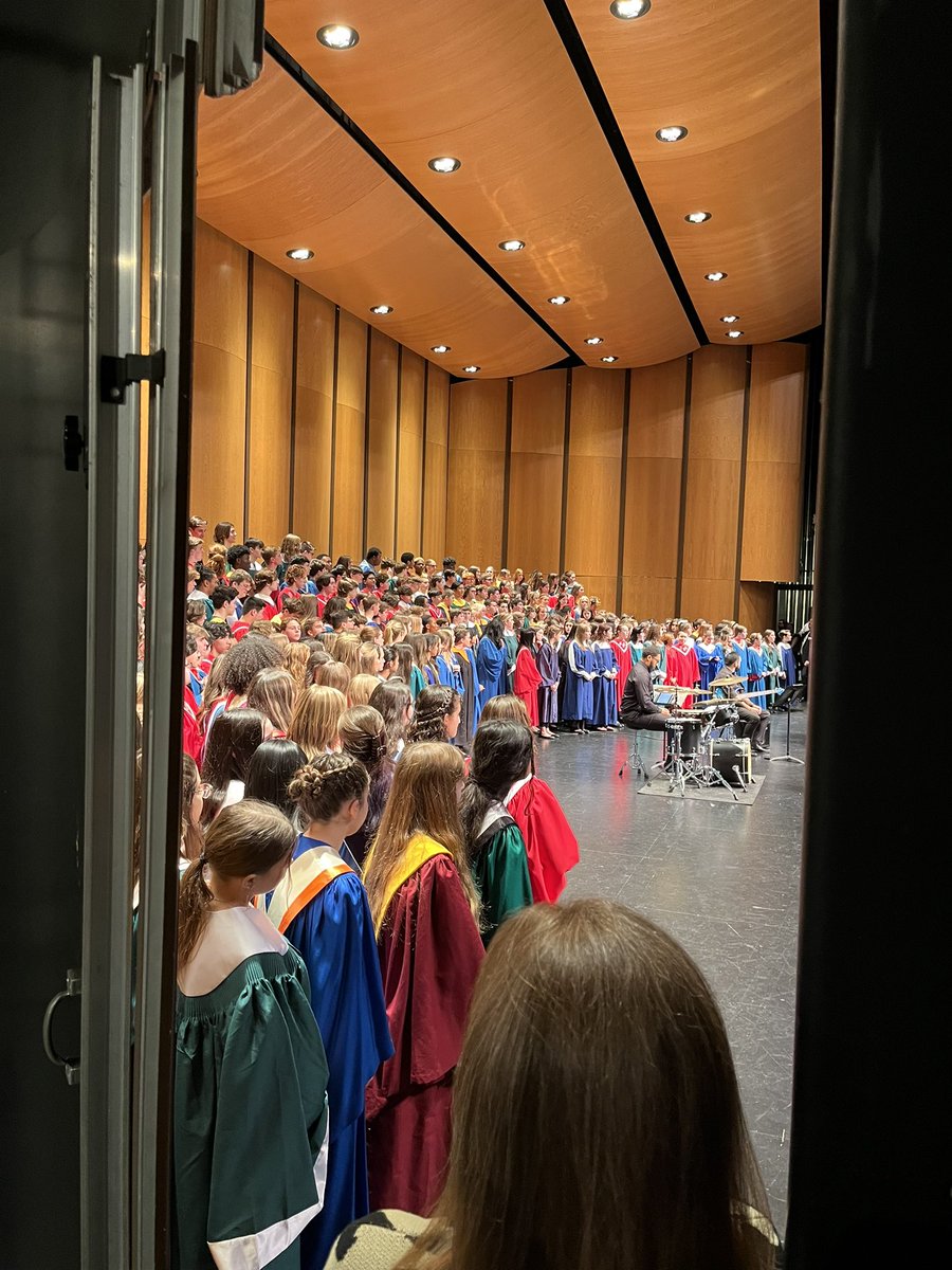 Congrats to all involved and especially to our 7 singers in a beautiful concert with this year’s South Jersey Chorus! Choral music is alive and well.