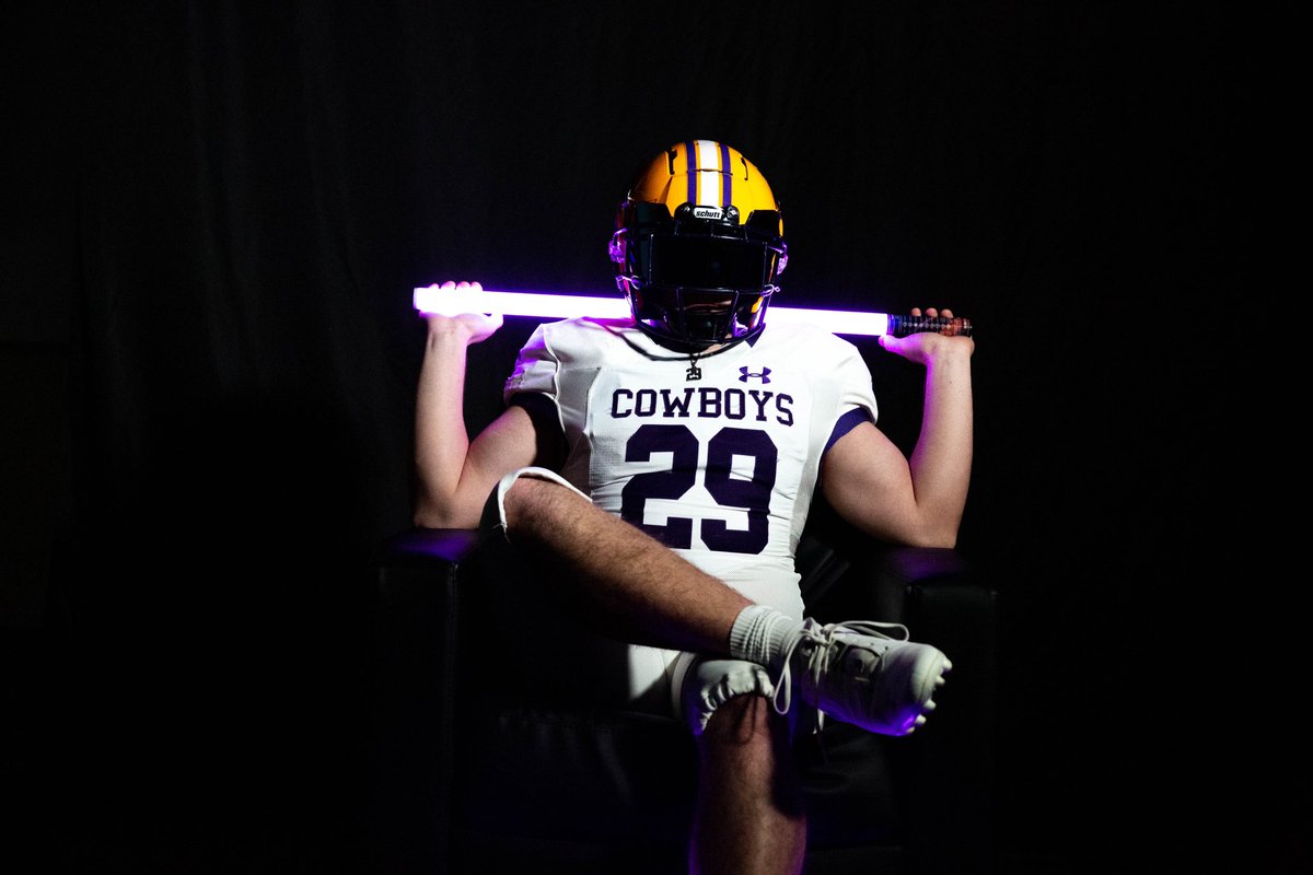 Gassaway23's tweet photo. #AGTG After a great conversation with @coachwilkerson i am blessed to receive an offer from Hardin-Simmons University @CMuller_96 https://t.co/8xPStY9X0d