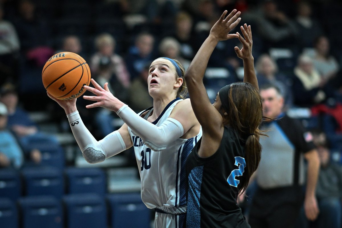 Game recap: Defense, balanced scoring push <a href="/IchabodWBB/">Washburn WBB</a> past Northeastern State, 61-49. <a href="/DeweyAubree/">Aubree Rohr</a> 12 points, @macydoebele a double-double for Ichabods. <a href="/wusports/">Washburn Athletics</a> ...
topsports.news/news/2842-defe…