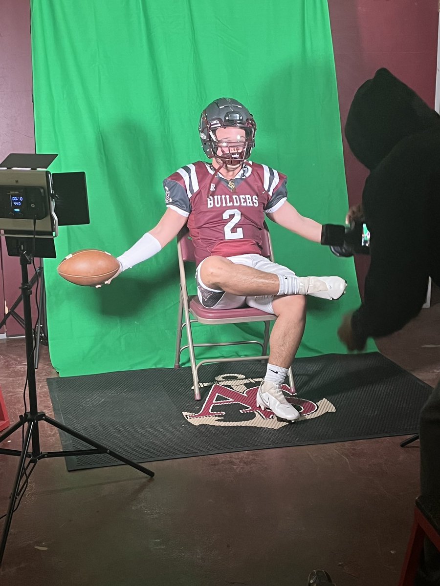 BryceBuchanan12's tweet photo. Had a great official visit at the Apprenticeship School
Thankyou!
@CoachScorp #BuiltDifferentAS
@CoachSykes3
@coach_1906
@Warwick_Raiders https://t.co/Q9c981LQhq