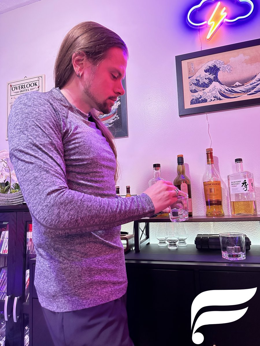 CoyoteWildfire's tweet image. This month #Fabletics sent me not two, but *three* outfits to show off for y&apos;all.

Check out the link below for all the amazing deals and clothing options available, and take advantage of all VIP has to offer!

fabletics.com/coyotewildfire

#FableticsMenAmbassador #FableticsAmbassador