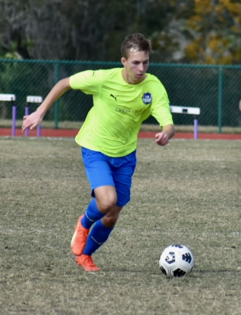 LuisNcsa's tweet photo. 🏅@j07Landon

🎓 Landon Jewett, 2023
⚽️ Outside Back
📍Charlotte FC ECNL
📚 4.29 GPA; Athletic Training/Excercise Sciences
📋 He is able to connect with the pay quickly out of the back to build up the attacking play

College Coaches' video evaluation here!
https://t.co/JIf7QwVGGF https://t.co/4wpiZTP4s2