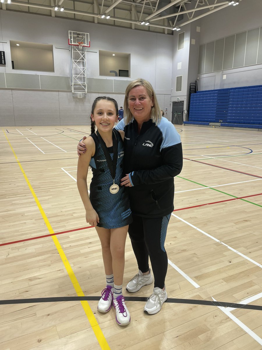 Anna Carter tweet media