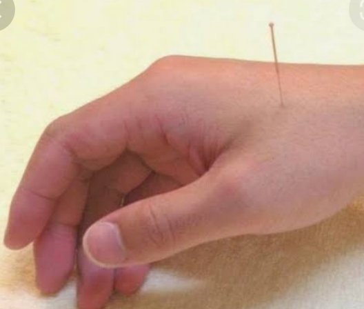 RudiyanaAbie's tweet photo. Bismillaah....
Biasa disebut titik Hegu (titik nyeri),
"tombol ajaib" untuk meredakan sakit kepala, sakit gigi dan sakit2 lain yg sering datang tiba2 (akut).
Bisa dgn jarum akupunktur atau pijatan (berulang², sesekali ditahan) atau bs dgn meletakkan batu es pd titik ini)

@axdwin https://t.co/eIK3Io4gwG