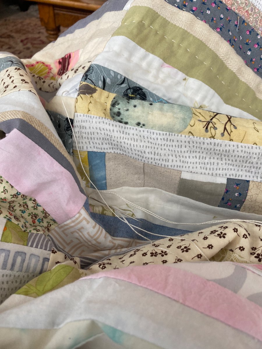 mdhaworth's tweet photo. Am sewing. Plus live tweeting football. #multitasking https://t.co/9b8iQRDNY8