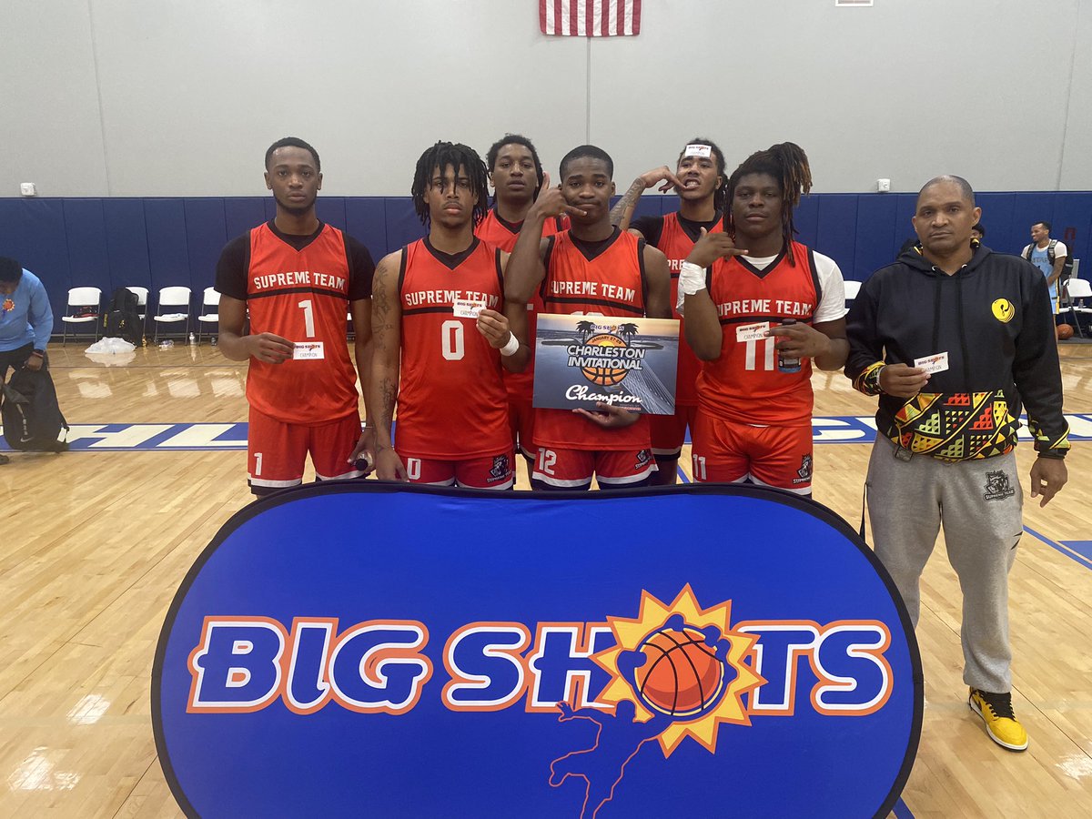 BigShotsGlobal's tweet photo. #BigShots #CharlestonInvitational 
#PlayersOfTheGame #GameChanger 

Post Grad Champions 🏆

Supreme Prep Academy - 71

More Than Athletics - 68 

MVP: 22 Sean Rutledge 17 https://t.co/FtmhrchT6R