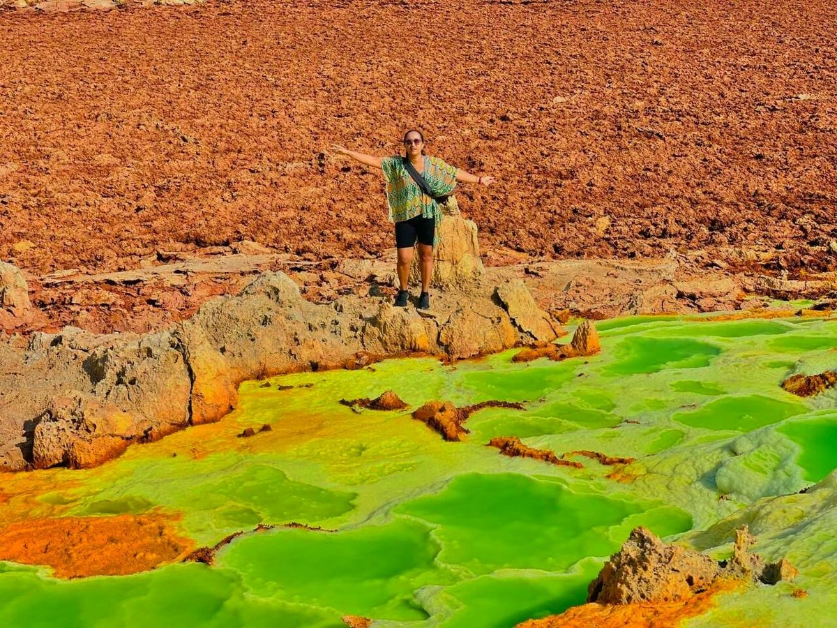 visitethiop's tweet photo. #Dalol is one of the most amazing and unique places on Earth which is known as the hottest & lowest place on the planet, which combines salt lakes, lava lakes, volcanoes & colorful acidic springs.
#Dalol is a land that consists of a variety of beautiful nature!
@AfarTourism https://t.co/av5JVuUiCx
