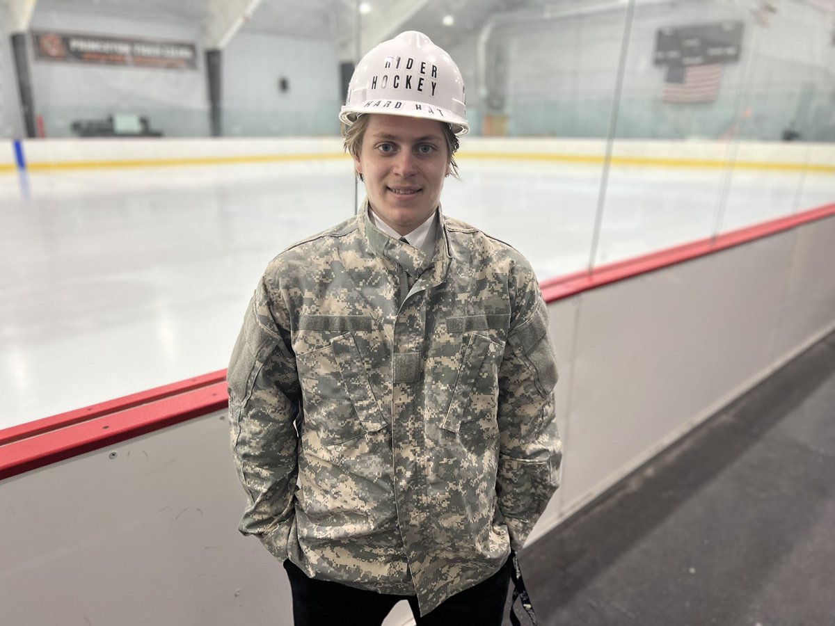 RiderIceHockey's tweet photo. Mika earns #hardhat and #rangerjacket in 5-4 shootout win. Solid performance for full 65, and closes it out with stopping 2 of 3 in S/O.
#RiderIce #TheBrotherhood #accessdenied https://t.co/6LYE3oVhnw