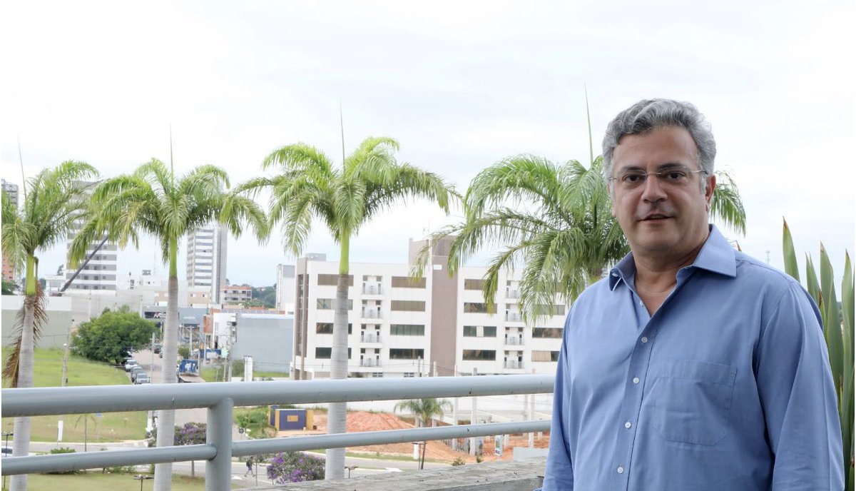GGazzola's tweet photo. Cada palmeira colocada na prefeitura simboliza um século de existência da cidade de Itu. Nesta semana comemoramos os 413 anos . Sabemos que muito ainda precisa ser feito mas hj podemos nos orgulhar de morar em umas das melhores cidades para se viver de todo país . Parabéns Itu. https://t.co/Ak3Eqq4lqq