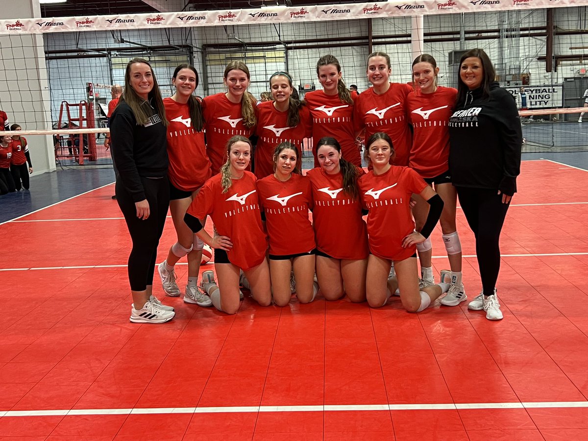 P15red's tweet photo. We played together as a team, celebrated one anotherβs victories and came out on top at Premier Showcase 16 Gold tournament. Our energy was electrifying! #15Red #wedontflinch #wearefamily @Premier_VB https://t.co/CzcY34Ensz