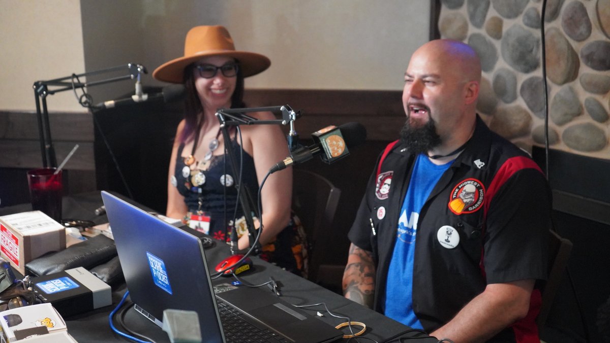 ScarifPodcast's tweet photo. Our friend Greg from @rebelbasecard did a fantastic job covering last year's #ScarifCon2022. We'll be dropping a #CrossoverConnection this Tuesday so you can listen to his interviews and hopefully get you excited for #ScarifDefcon5 #NicePullKid #ThatsTheScuttlebutt https://t.co/fSLk4T692S