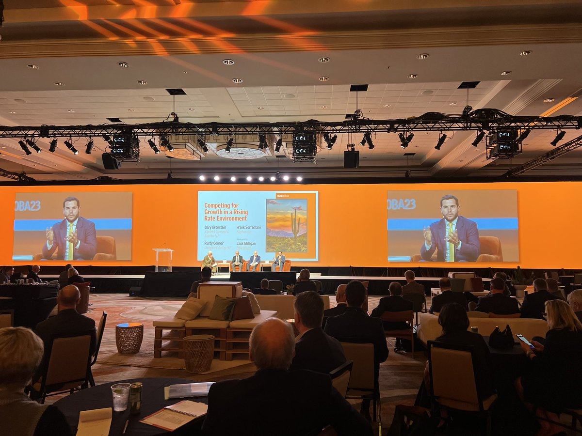 I know that guy! #aoba23 #quatro #frankiv <a href="/FrankSIII/">Frank Sorrentino III</a> @bankdirector <a href="/khaslett/">Kiah Lau Haslett is a bank reporter (she/her)</a>