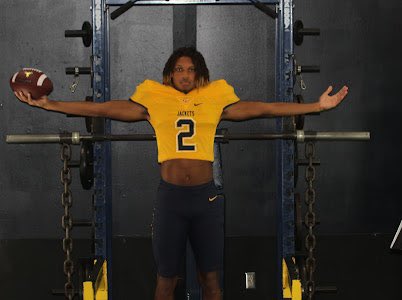 JayvynThomas's tweet photo. I would like to thank @GracelandFB for having me my family on a great visit https://t.co/4MP3BmktJH